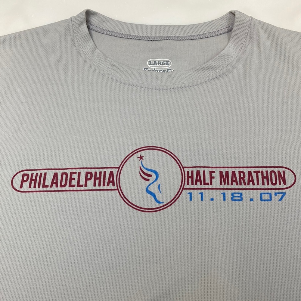 2007 Philadelphia Half Marathon Shirt Men’s Gray Size L Large